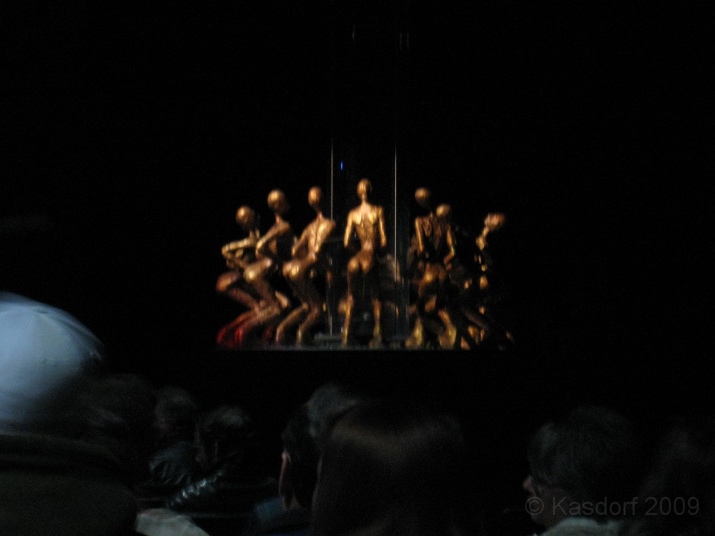 Disney 2010 D1 0810.jpg - January 9-11, 2010 Disney World Florida. Went to run the marathon. Saturday, fly down, check in, go to Expo to pick up packet, then to see Blue Man Group in the evening.